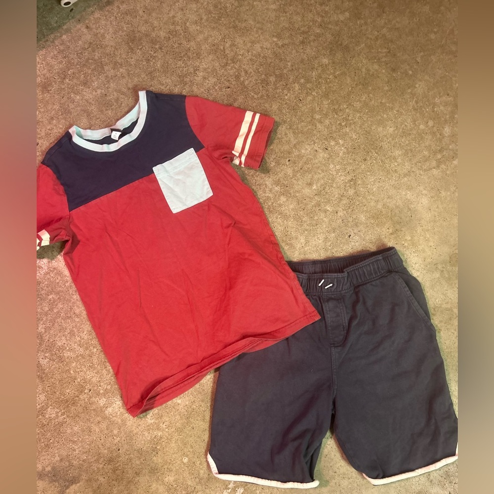 Tea Boys Set size 16 Red and Blue T-Shirt with Pocket and Blue Shorts